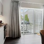 Chic Ground-floor In Midtown Århus