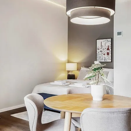 Chic Ground-floor In Midtown Apartamento *