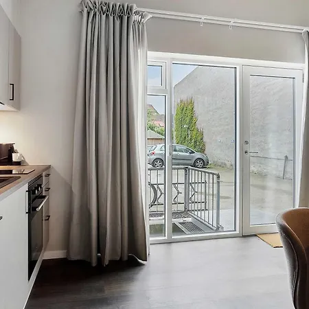 Chic Ground-floor In Midtown Århus