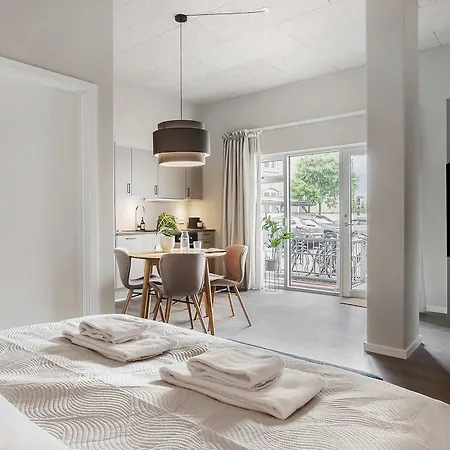 Apartment Chic Ground-floor In Midtown
